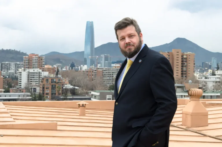 Johannes Kaiser: “Que Bolivia se comporte como un país civilizado”