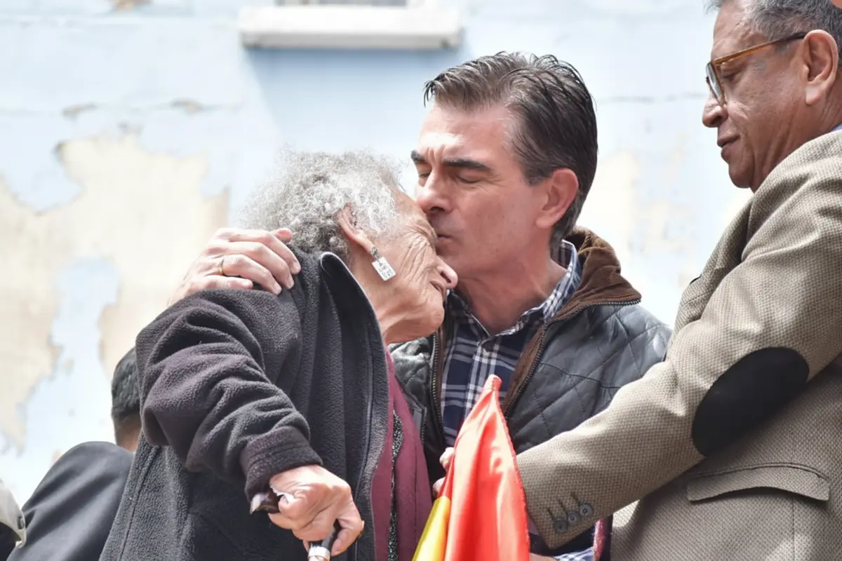 Amparo Carvajal y Rodrigo Paz