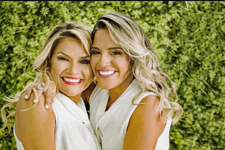 Jeanine Añez con su hija Carolina Ribera