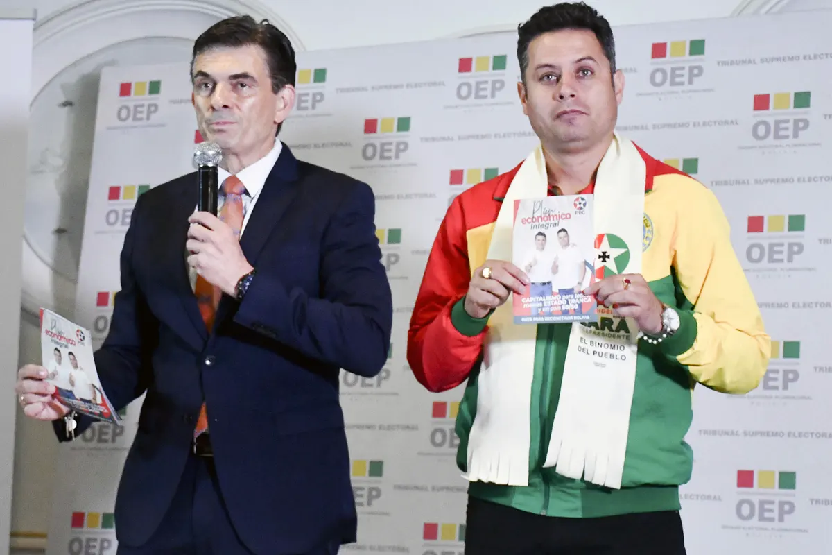 Rodrigo Paz y Edmand Lara