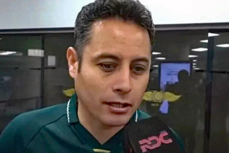 Lara dando declaraciones en Asunción