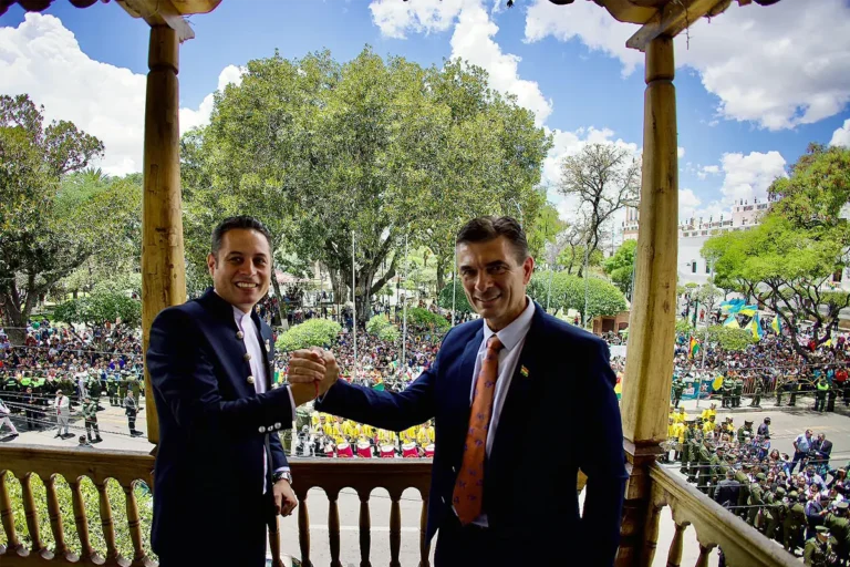 TSE cierra elección histórica con credenciales a Paz y Lara