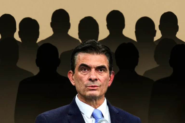 Paz con siluetas que representan a los ministros