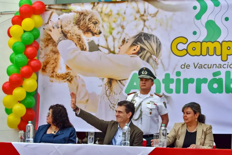 Paz tilda a Evo de “mañudo” y pide que vaya a La Paz por pliego petitorio