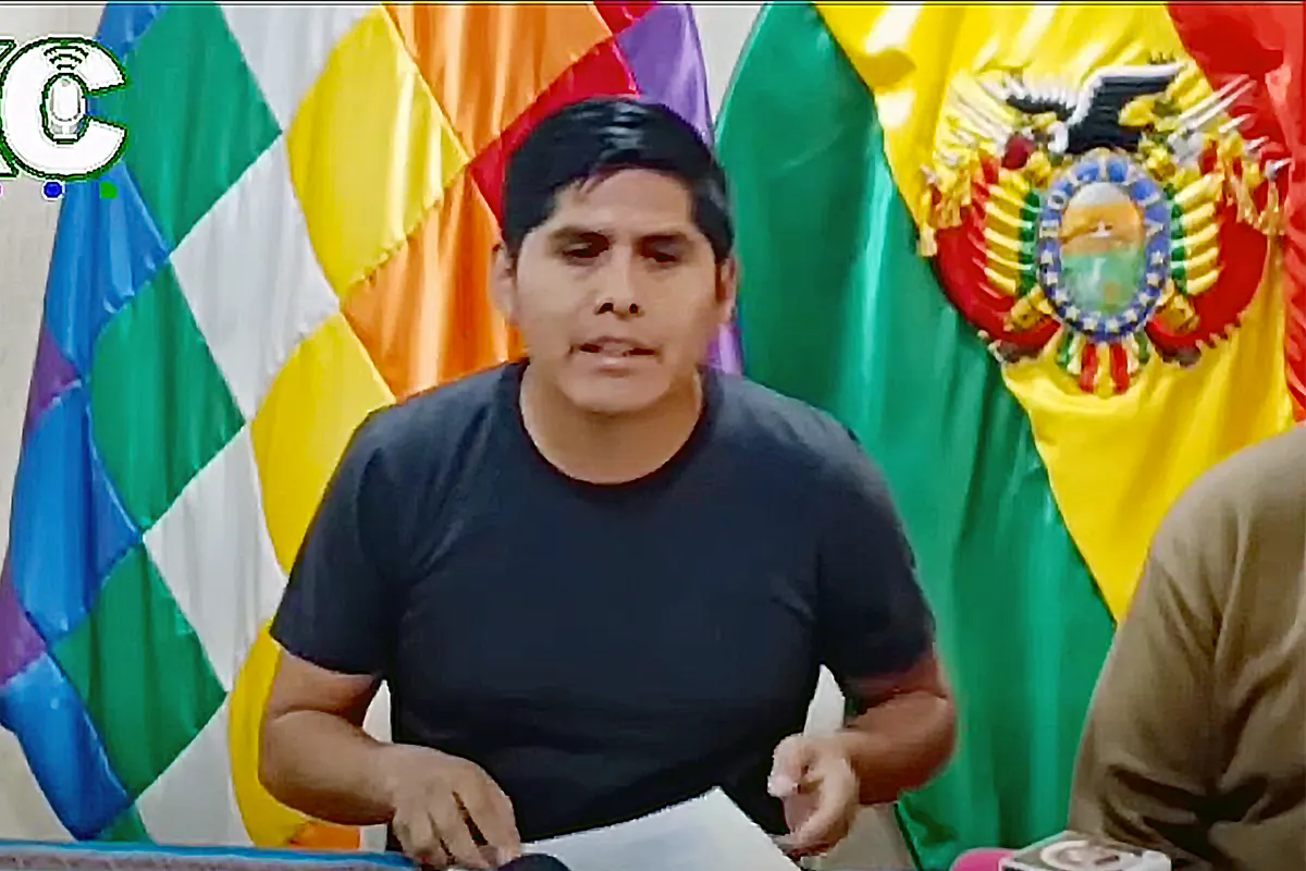 Akilardo Caricari en conferencia de prensa