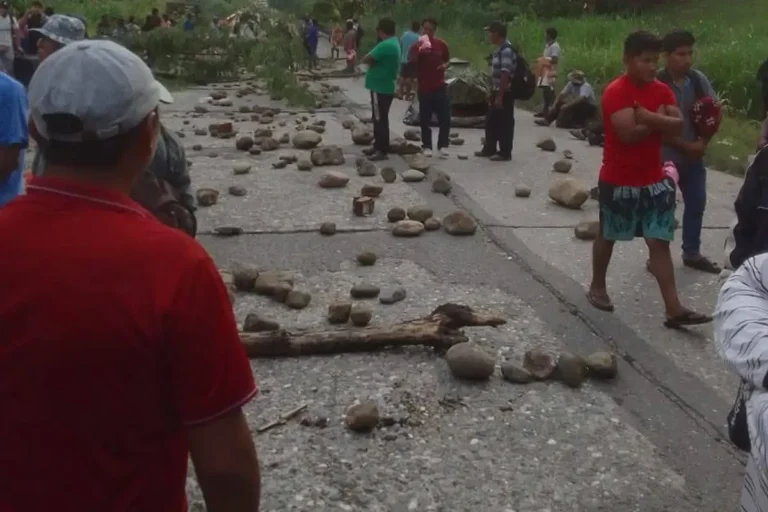 Bloqueo en Villa Tunari