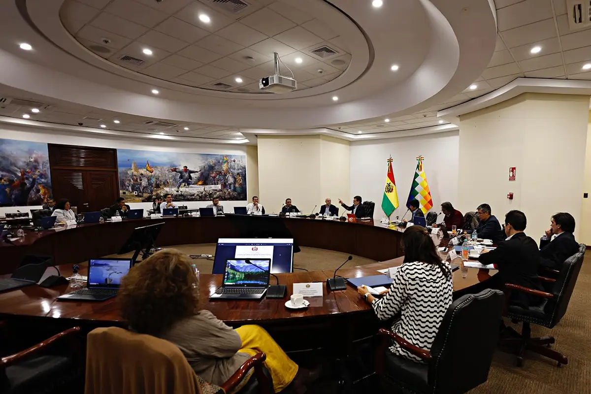 Reunión con todos los miembros del gabinete