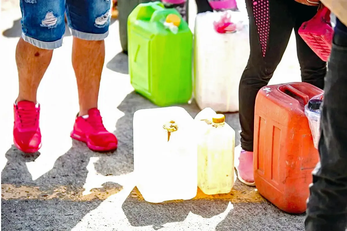 Bidones para cargar combustible