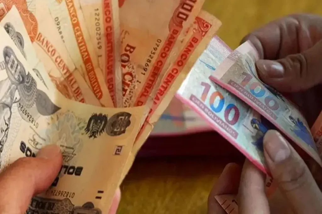 Billetes bolivianos.