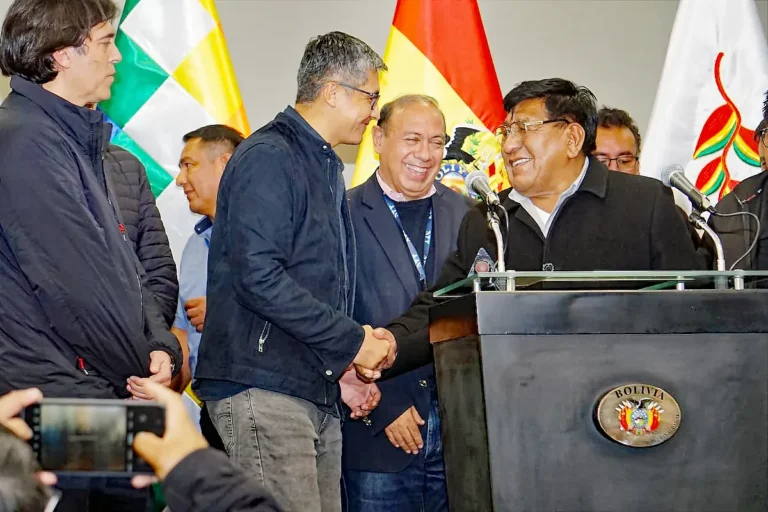 Acuerdo con los choferes frena el paro nacional y abre mesas de diálogo