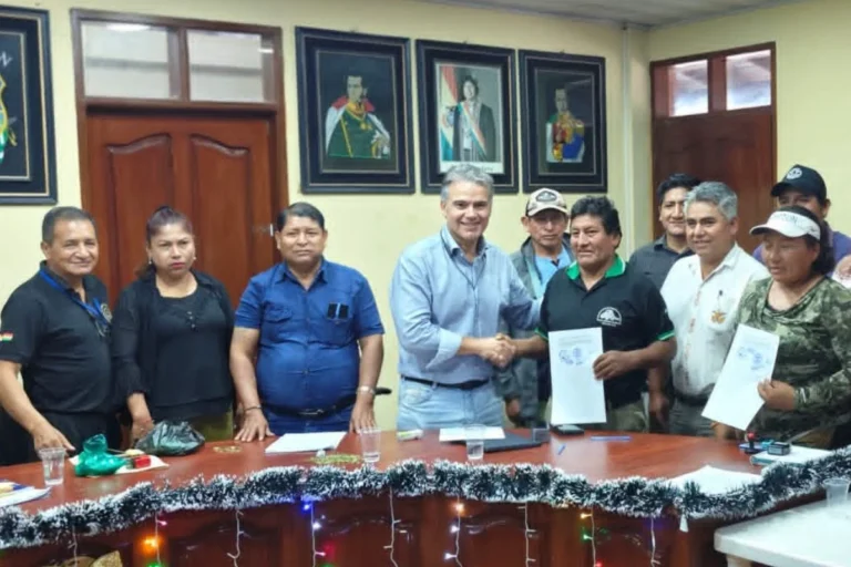 El Gobierno logra acuerdos con productores y se levantan los bloqueos en Santa Cruz y Beni