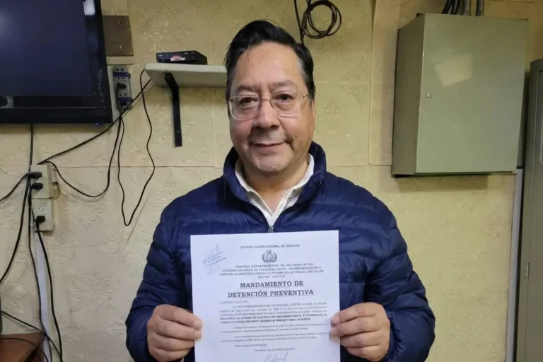 Arce está aislado en San Pedro y espera audiencia por juicio de responsabilidades