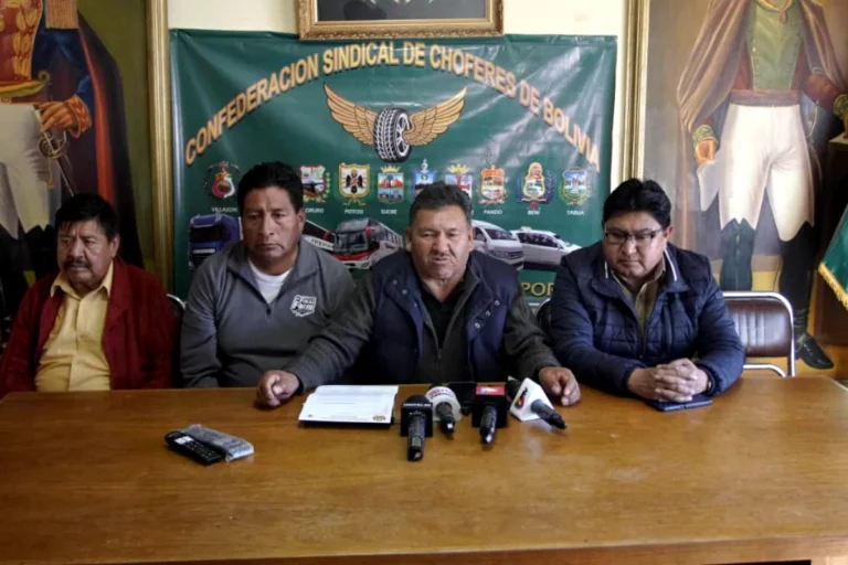 Choferes definen ir a paro nacional indefinido desde el lunes