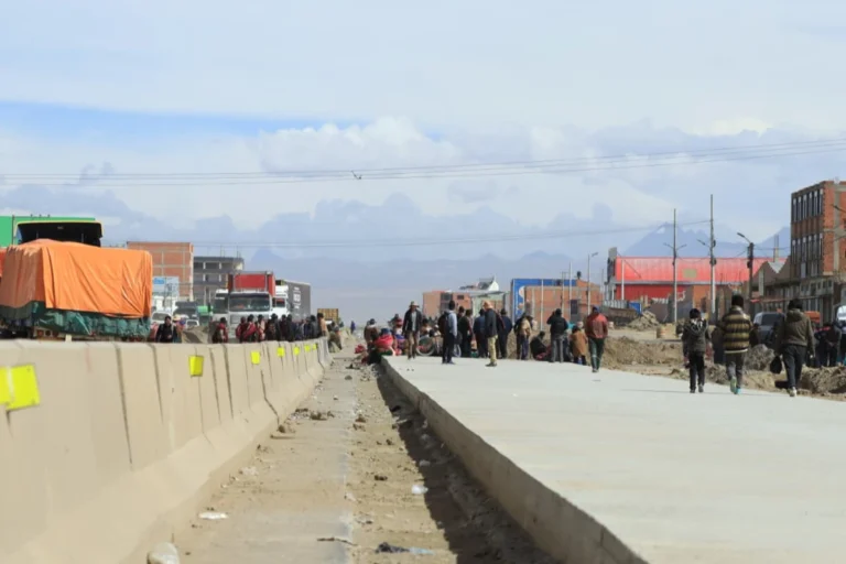 ABC alerta de 12 puntos de bloqueo en carreteras del país