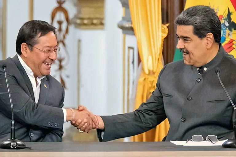 Saludo de Luis Arce y Nicolás Maduro