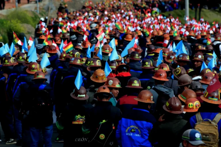 Mineros cooperativistas avanzan en el diálogo con el Gobierno nacional