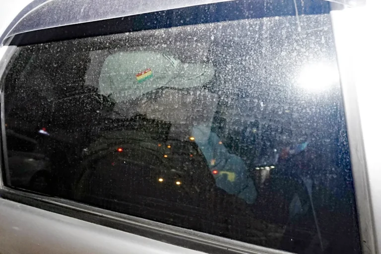 Detienen a la esposa del exgerente de Emapa por presunto enriquecimiento ilícito