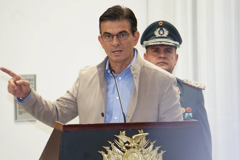 Paz se ubica como el segundo mandatario mejor valorado de Sudamérica