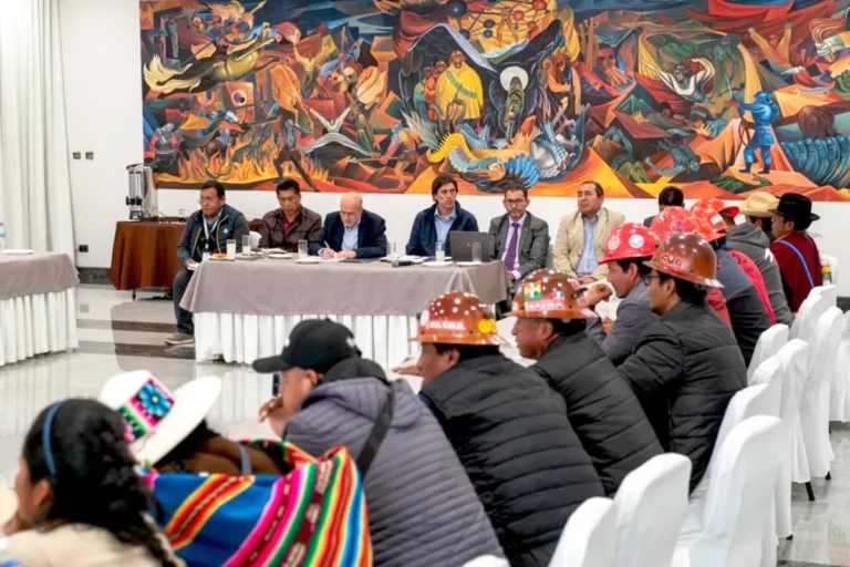 Reunion COB y gobierno