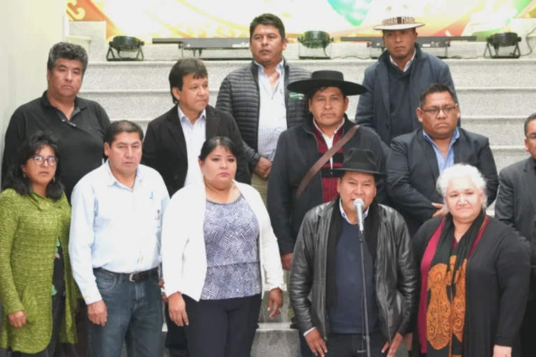 La restricción temporal de gastos genera tensión entre municipios y Gobierno