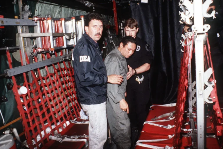 Maduro y Noriega: el precedente histórico que vuelve a escena tras la captura del líder venezolano