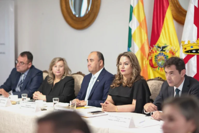 El TSE y el Órgano Judicial sellan un acuerdo para proteger las subnacionales