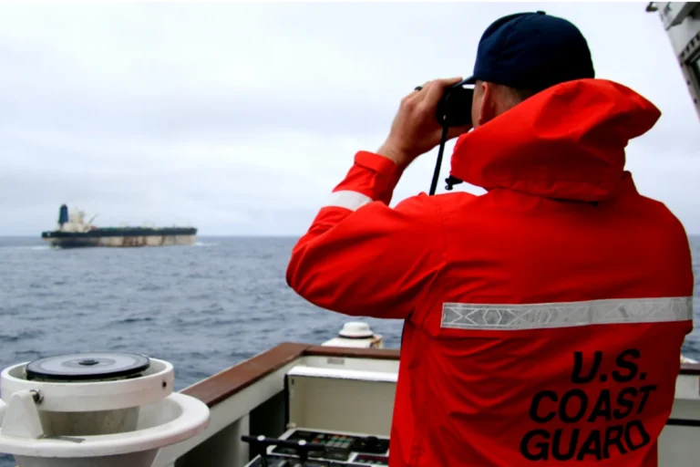 EEUU incauta un buque petrolero con bandera rusa vinculado a Venezuela