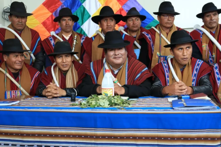 COB convoca a marcha con respaldo de campesinos; Gobierno defiende el DS 5503