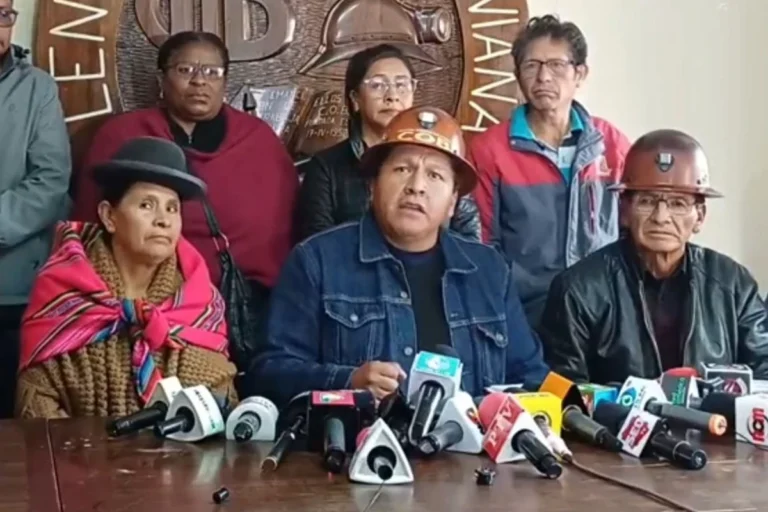 La COB amenaza con volver a las protestas por decretos y rechaza la ley antibloqueo