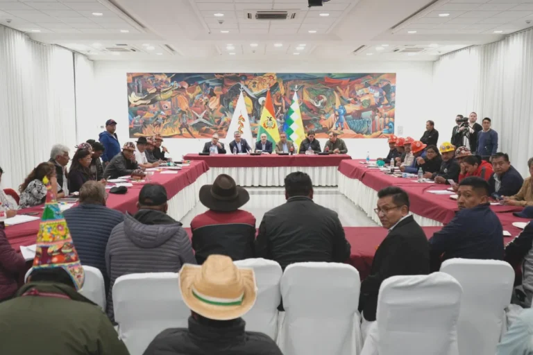 La COB revela que el Gobierno ofreció derogar 19 artículos del DS 5503