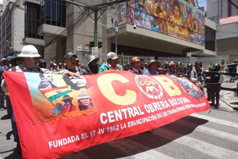 El Gobierno y la COB instalan diálogo por el DS 5503