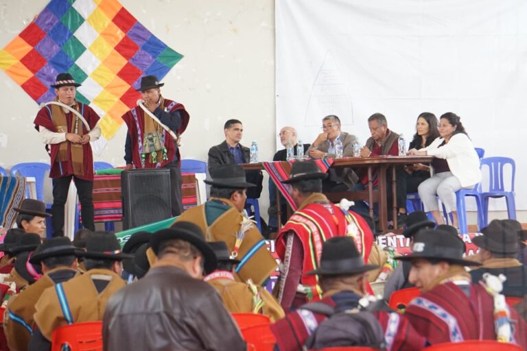 El Gobierno plantea derogar artículos del DS 5503 y construir una nueva norma con la COB