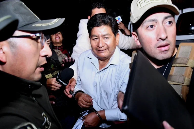 Exministro Montaño enfrenta proceso por presunto daño de $us 2,5 millones