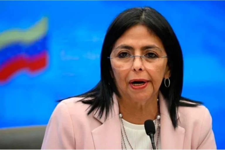 EEUU lanza dura advertencia a Delcy Rodríguez en su asunción interina al mando