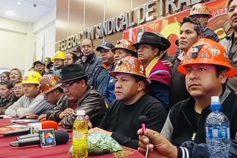 La COB radicaliza protestas con pliego de nueve puntos; alertan de cerco a La Paz