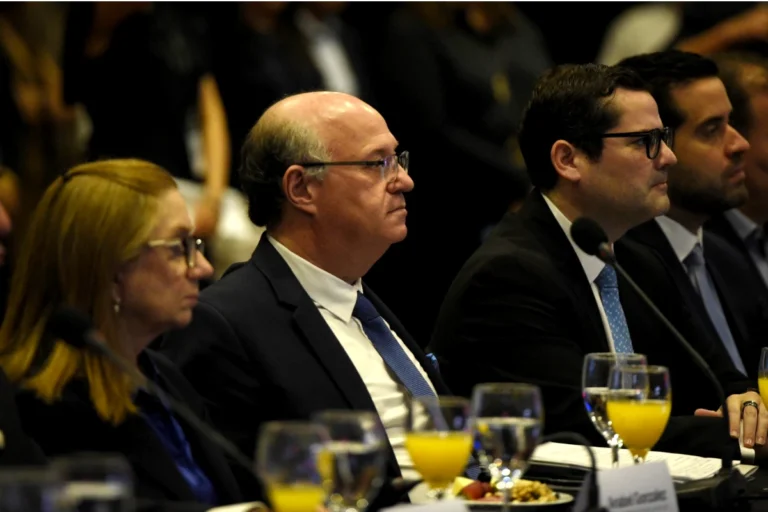 Recursos del BID se centrarán en proyectos de energía, minería, turismo y agronegocio