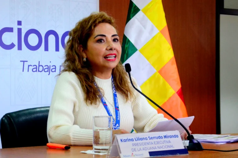 Denuncian a expresidenta de la Aduana por daño económico de Bs 10 millones