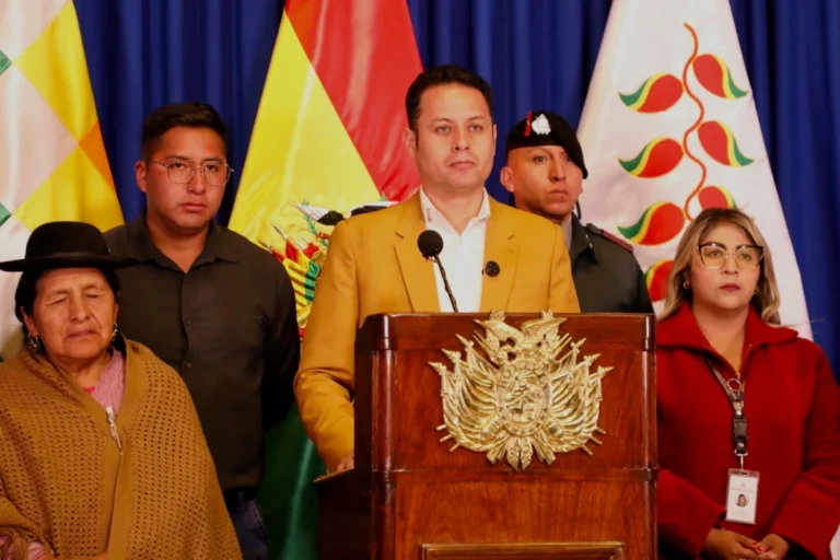 Lara plantea a la Asamblea un proyecto de ley contra artículos de los decretos 5503 y 5515