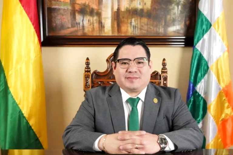 Aprehenden a representante legal y socio de empresa de seguridad por el caso “narcomaletas”