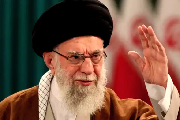 Trump dice que el máximo líder iraní falleció en ataques y crece la incertidumbre en Medio Oriente