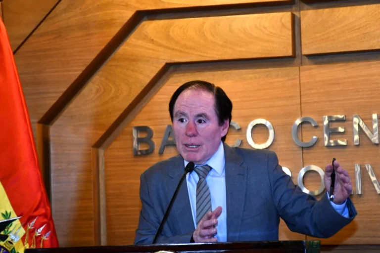 El BCB reduce la emisión de billetes y extiende créditos del Estado por Bs 31.839 millones