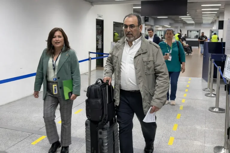 Sergio Díaz-Granados en Bolivia