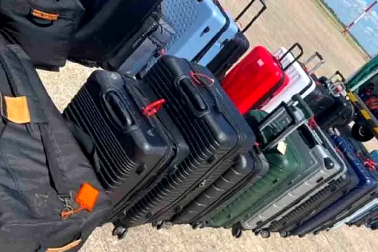 Caso maletas: Aprehenden a tres exfuncionarios de la Aduana por omitir control