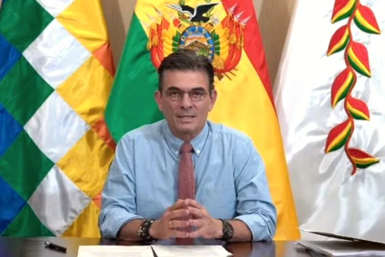 Paz destaca la estabilización económica, pero admite que queda mucho por hacer