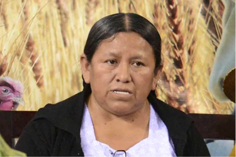 La Fiscalía investiga otra vez a la exministra Achacollo por el desfalco del Fondo Indígena