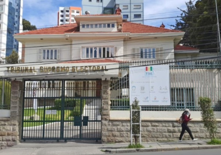 El TSE inhabilita a Cossío y Núñez y ratifica a Manfred en Cochabamba