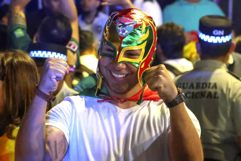 Galería de fotos: Monterrey se tiñe de verde en un banderazo inolvidable