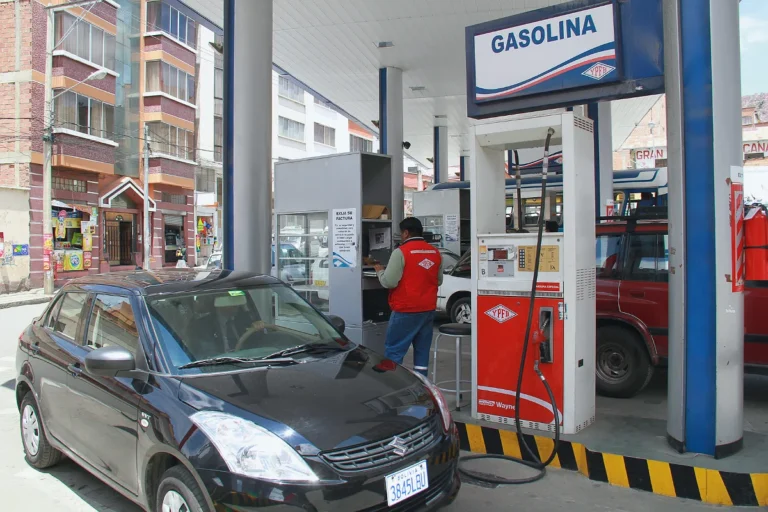 ¿Choferes precintarán surtidores? Asosur advierte atropellos a la propiedad privada