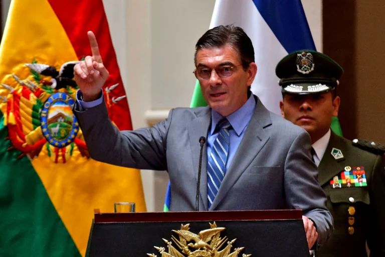 Gobierno anuncia acciones penales contra redes de sabotaje en YPFB