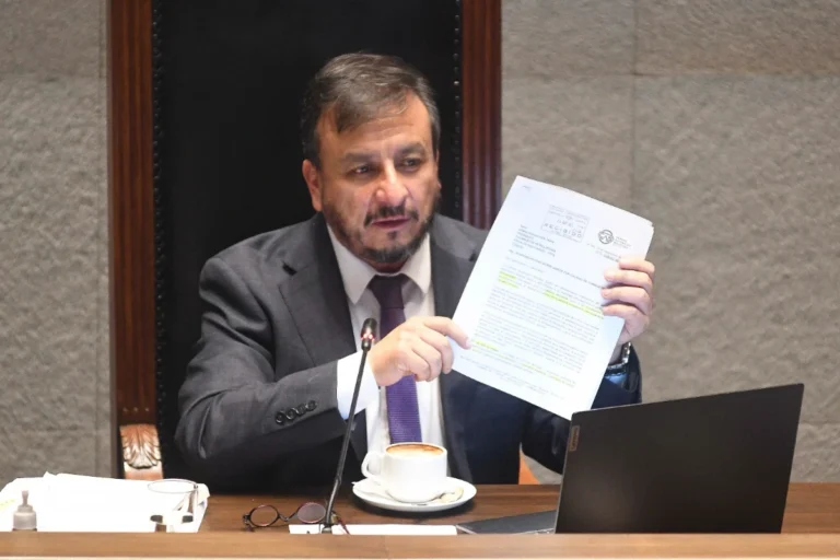 Se levantan los bloqueos en Oruro tras acuerdo entre el Gobierno y choferes